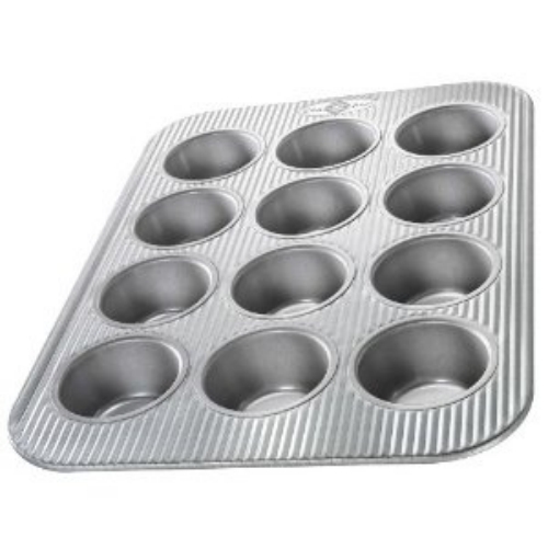 Muffin Pan 12 cups by USA Pan